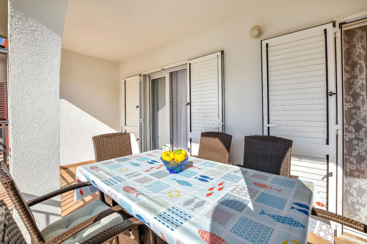 Apartments Milan 罗戈兹尼察 外观 照片