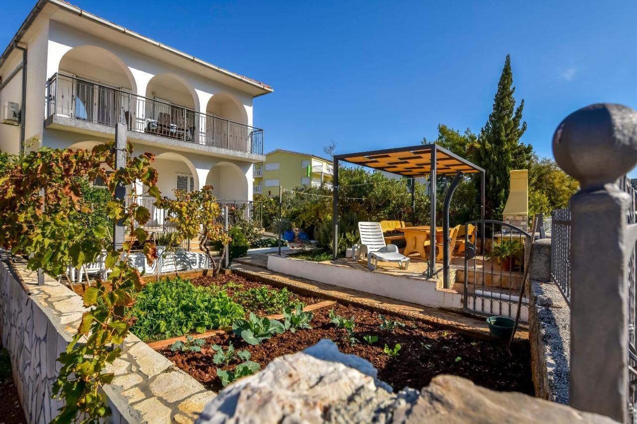 Apartments Milan 罗戈兹尼察 外观 照片