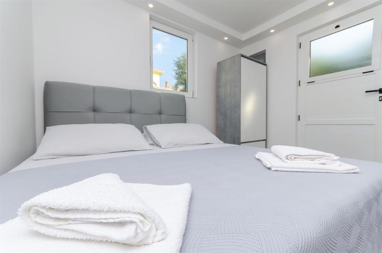 Apartments Milan 罗戈兹尼察 外观 照片