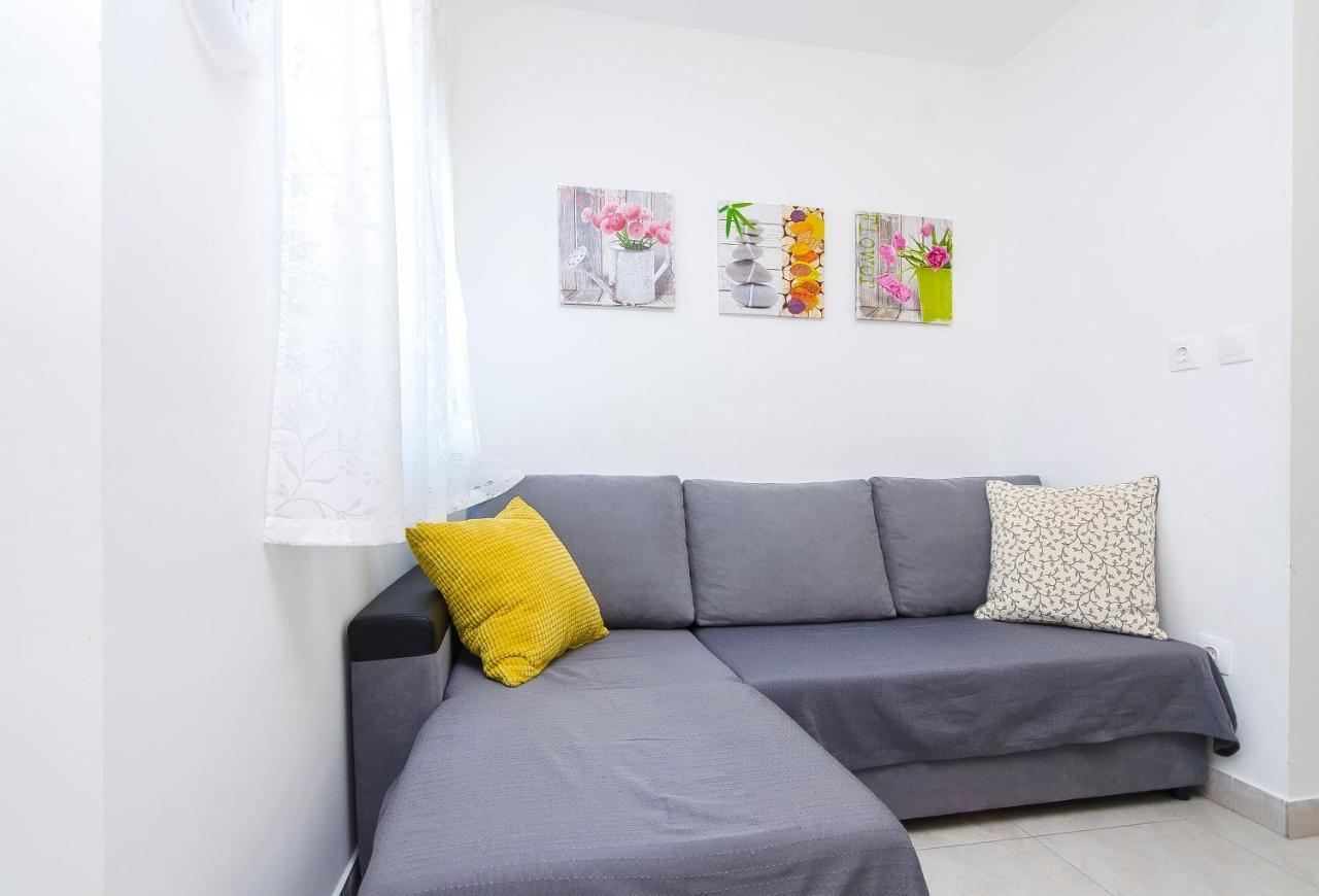 Apartments Milan 罗戈兹尼察 外观 照片
