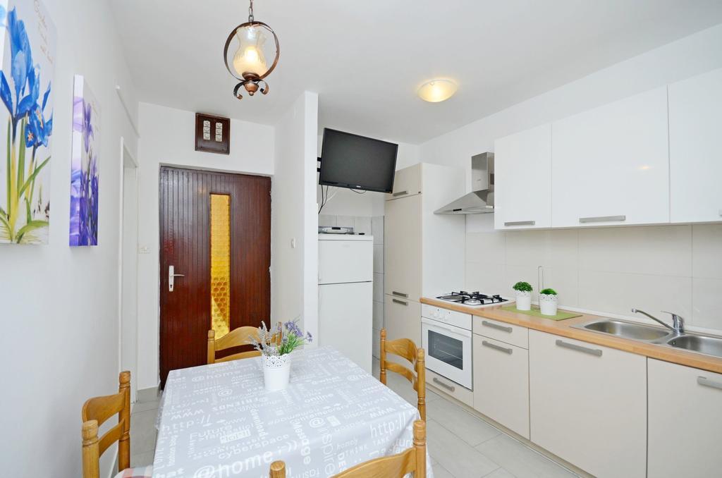 Apartments Milan 罗戈兹尼察 外观 照片