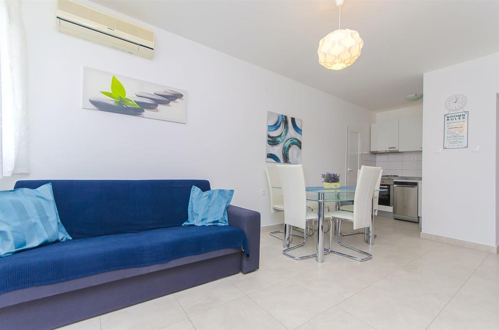 Apartments Milan 罗戈兹尼察 外观 照片